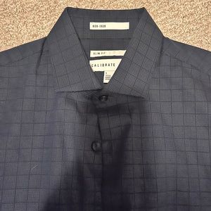 Small navy Calibrate button down